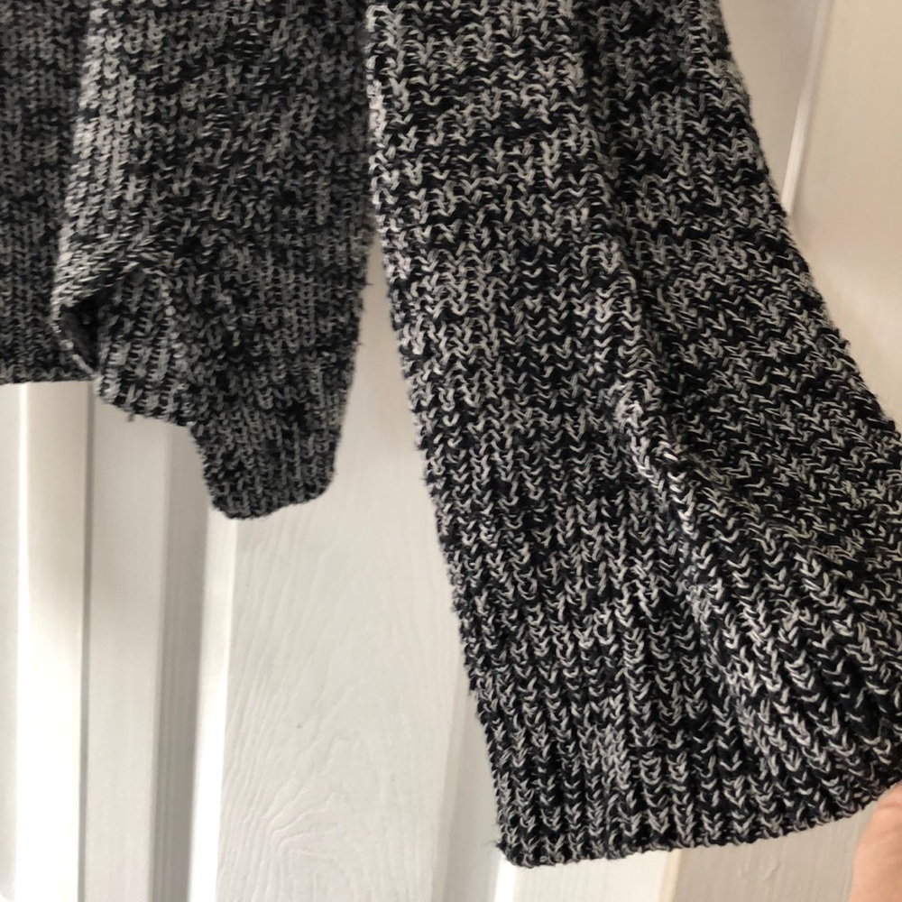 Sweater - Picture 3 of 4